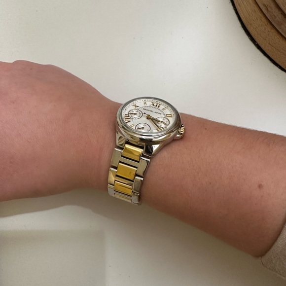 Michael Kors Two Toned Watch - Picture 4 of 6